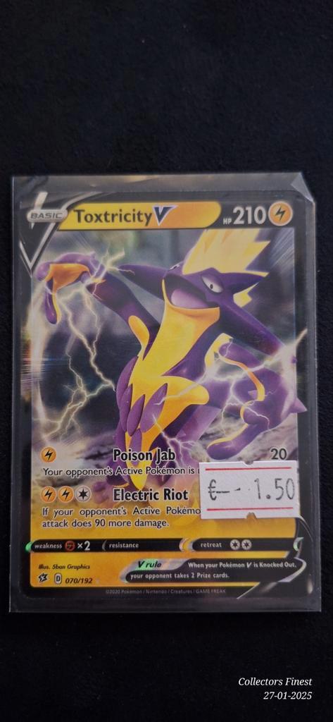 Toxtricity v rebel clash rcl 070, Hobby en Vrije tijd, Verzamelkaartspellen | Pokémon, Zo goed als nieuw, Losse kaart, Ophalen of Verzenden
