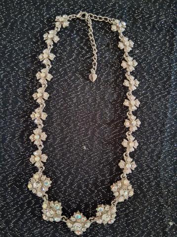 Mooie vintage strass ketting beschikbaar voor biedingen