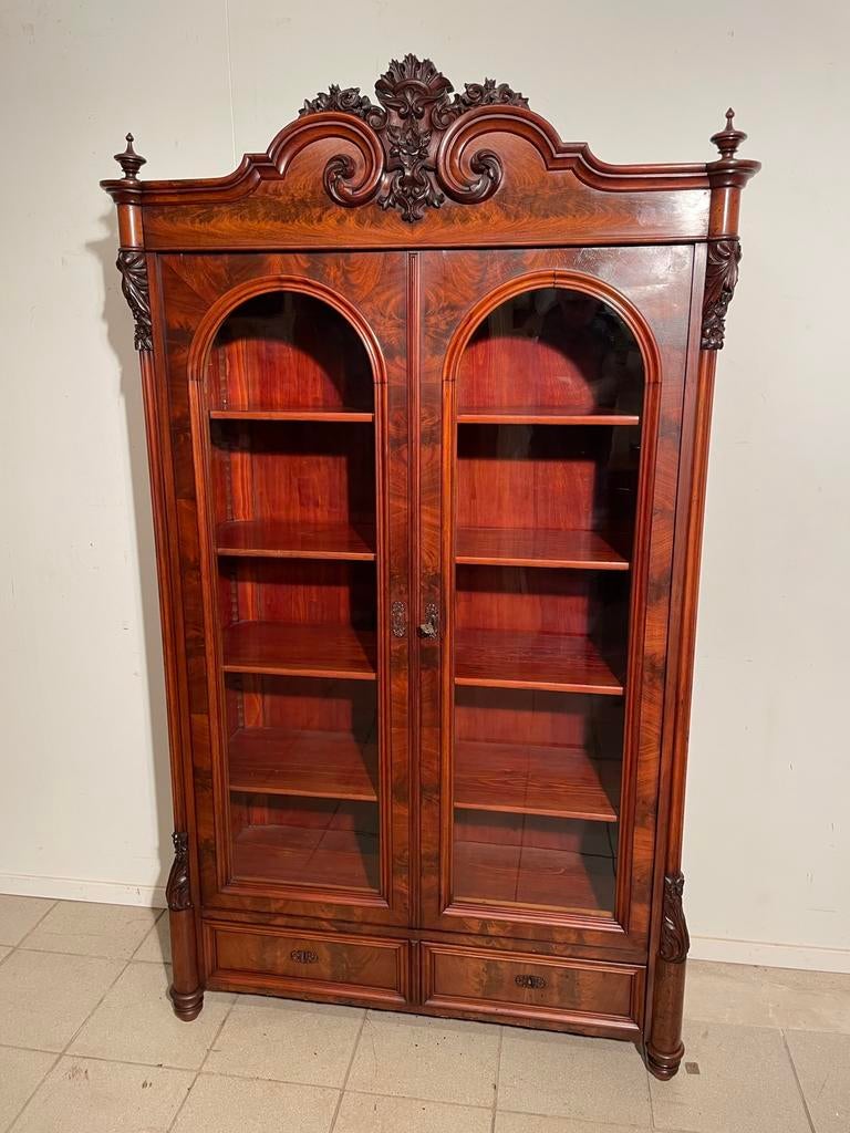 Boekenkast van mahonie 2 deurs, Ophalen