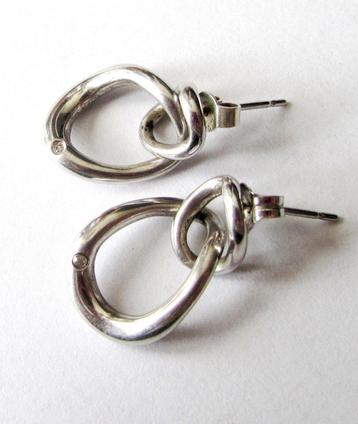 925 Zilveren Oorbellen oorstekers bezet met Diamanten beschikbaar voor biedingen