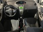 Toyota YARIS 1.3 VVTI IDOLS l NAP l AIRCO l 5DRS l TREKH l P, Auto's, 4 cilinders, Met garantie (alle), 995 kg, Origineel Nederlands