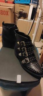 paar schoenen maat 39, Ophalen of Verzenden, Zo goed als nieuw, Zwart, Sneakers of Gympen