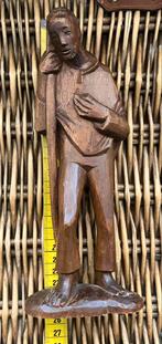 Mooi religieus uit hout handgemaakt gesigneerd beeld, Antiek en Kunst, Antiek | Religie, Ophalen of Verzenden