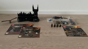 LEGO Lord of the Rings - Black Gate (79007) Orc Forge (9476) beschikbaar voor biedingen