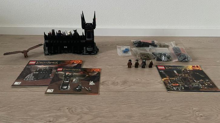 LEGO Lord of the Rings - Black Gate (79007) Orc Forge (9476), Kinderen en Baby's, Speelgoed | Duplo en Lego, Zo goed als nieuw