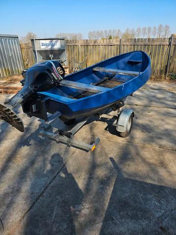 Ijzeren Roeiboot inclusief motor en Trailer beschikbaar voor biedingen