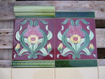 22 stuks wandtegels met bloem in relief 15x15cm beschikbaar voor biedingen