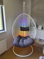 Hangstoel Swing wit met grijze kussens, Huis en Inrichting, Stoelen, Ophalen, Zo goed als nieuw, Wit, Eén