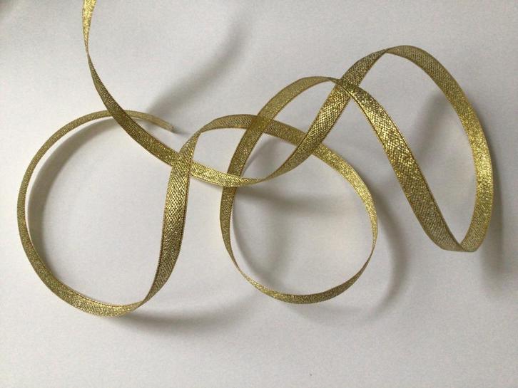 OPRUIMING Super mooi 6 mm breed goud lint nu 6 meter € 1.00, Hobby en Vrije tijd, Naaien en Fournituren, Nieuw, Lint, Band of Elastiek