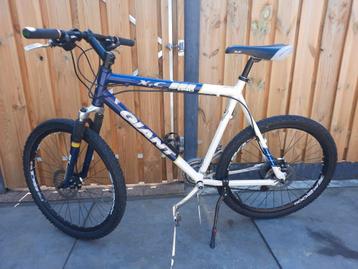 mountainbike Giant XcT 840 26 inch 59 cm frame 24 versneling beschikbaar voor biedingen