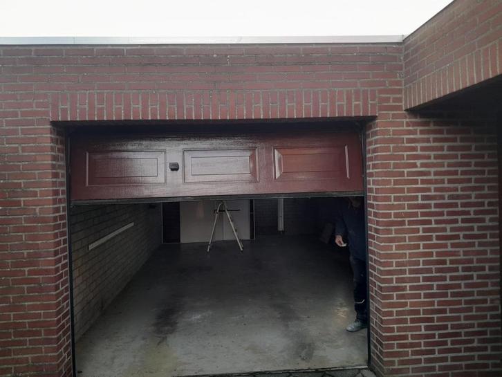 Garagedeur - Gebruikt, Doe-het-zelf en Verbouw, Deuren en Horren, Gebruikt, Garagedeur, 200 tot 215 cm, 120 cm of meer, Metaal