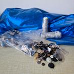 Vintage zilverdraad glimmende doek en grote zak knopen, Ophalen of Verzenden, Zo goed als nieuw