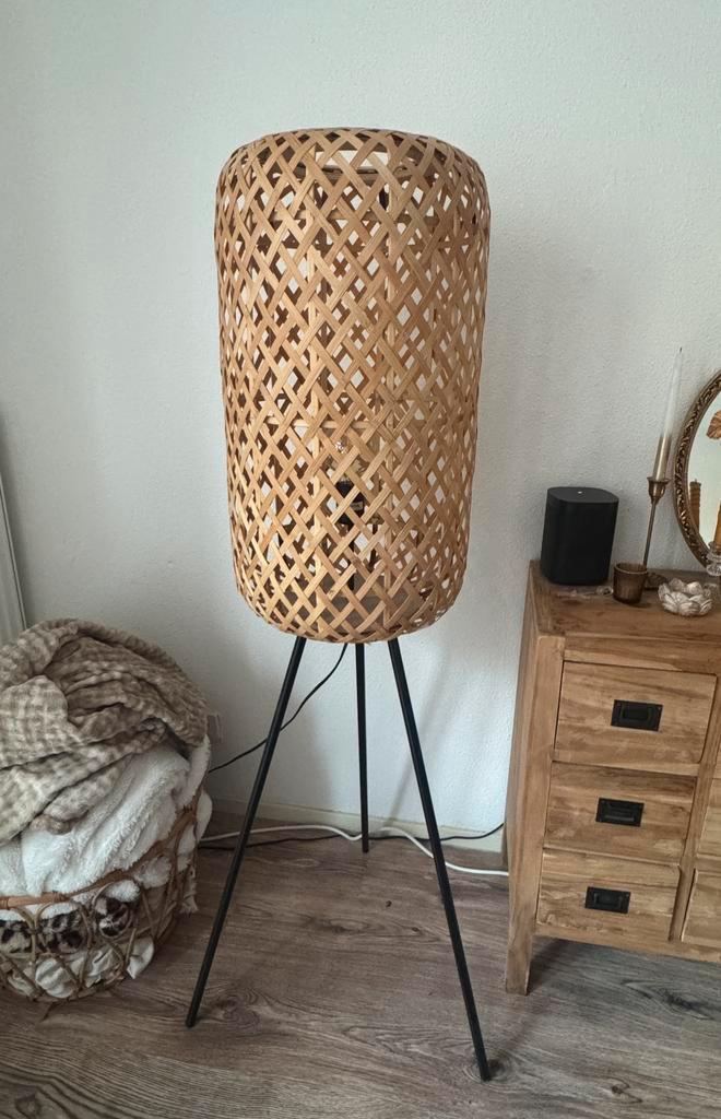 Kwantum rotan/webbing lamp, Huis en Inrichting, Lampen | Vloerlampen, Zo goed als nieuw, 150 tot 200 cm, Overige materialen, Ophalen