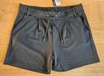 Nieuw! Zwarte stretch korte sport korte broek, True Spirit,, Maat 38/40 (M), Kort, Zwart, Nieuw
