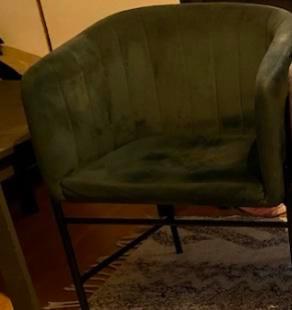 4 stoelen in deze 2 kleuren gratis af te halen! beschikbaar voor biedingen