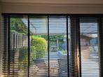 op maat gemaakte houten luxaflex zwart, Huis en Inrichting, Stoffering | Gordijnen en Lamellen, Ophalen, Gebruikt, Zwart, 200 cm of meer