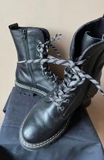 Nieuw in doos: Tamaris enkellaarsjes zwart met rits mt 41, Kleding | Dames, Schoenen, Tamaris, Zwart, Nieuw, Ophalen of Verzenden