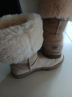 Zo goed als nieuw hoge beige UGG maat 36, Hoge laarzen, UGG, Beige, Ophalen of Verzenden