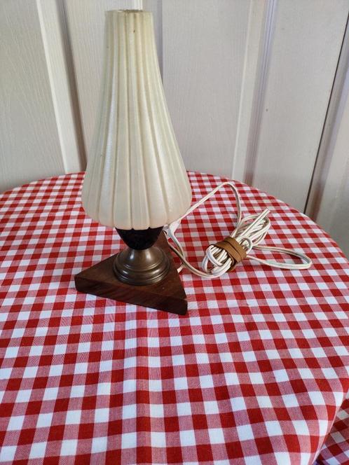 Vintage tafellampje uit de jaren 60 zeldzaam., Huis en Inrichting, Lampen | Tafellampen, Gebruikt, Minder dan 50 cm, Hout, Ophalen of Verzenden