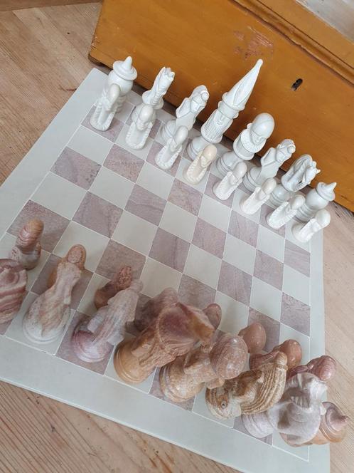 Vintage spekstenen schaakspel uit Kenia, Hobby en Vrije tijd, Gezelschapsspellen | Bordspellen, Zo goed als nieuw, Ophalen of Verzenden