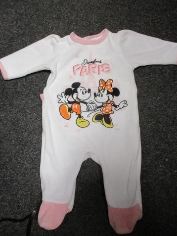 DISNEYLAND PARIJS BABY BOXPAKJE 3-6 maanden NIEUW beschikbaar voor biedingen