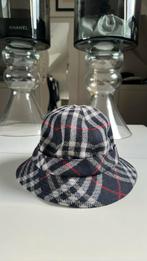 Burberry check vissershoed wol, Kleding | Dames, Hoed, Zo goed als nieuw, Burberry, One size fits all