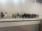 Schleich 17 paarden/veulens + ruiters, auto en stallen, Verzamelen, Speelgoed, Ophalen of Verzenden, Zo goed als nieuw