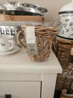 Riviera maison rattan kopjes, Ophalen of Verzenden, Zo goed als nieuw, Overige stijlen, Kop(pen) en/of Schotel(s)