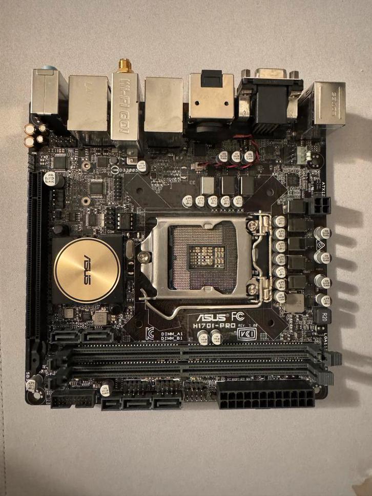Defect - ASUS H170I-PRO Moederbord - ITX, Computers en Software, Moederborden, Gebruikt, Intel, DDR4, Ophalen of Verzenden