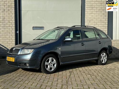 Skoda Fabia Combi 1.4-16V Elegance AUTOMAAT/NAP/AIRCO, Auto's, Skoda, Bedrijf, Te koop, Fabia, ABS, Airbags, Airconditioning, Boordcomputer
