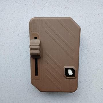 Gezocht: schakelaar vloerlamp beschikbaar voor biedingen