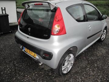  Peugeot 107 1.0-12V XS automaat  2-TRONIC  Full option Airc beschikbaar voor biedingen