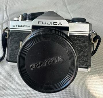 Retro Fujica ST605N spiegelreflexcamera 35 mm beschikbaar voor biedingen
