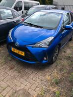 Toyota Yaris 1.5 Full Hybrid 100pk 5D Aut 2019 Blauw, Auto's, Toyota, 1497 cc, 4 cilinders, Blauw, Origineel Nederlands