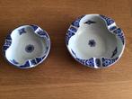2 Delfs blauwe asbakken porceleine fles, Ophalen of Verzenden