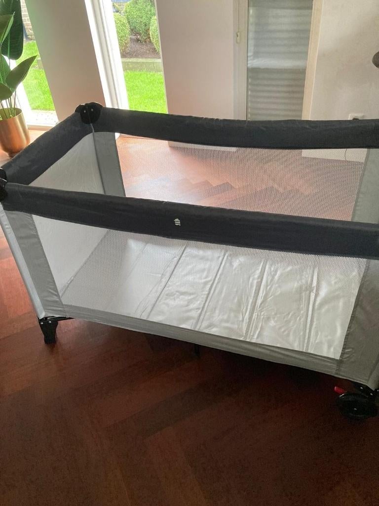Te koop Camping bed met accessoires PRENATAL, Ophalen, Zo goed als nieuw, Reisbedje