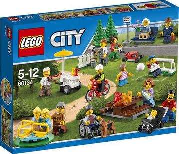Lego City 60134. Plezier in het park beschikbaar voor biedingen