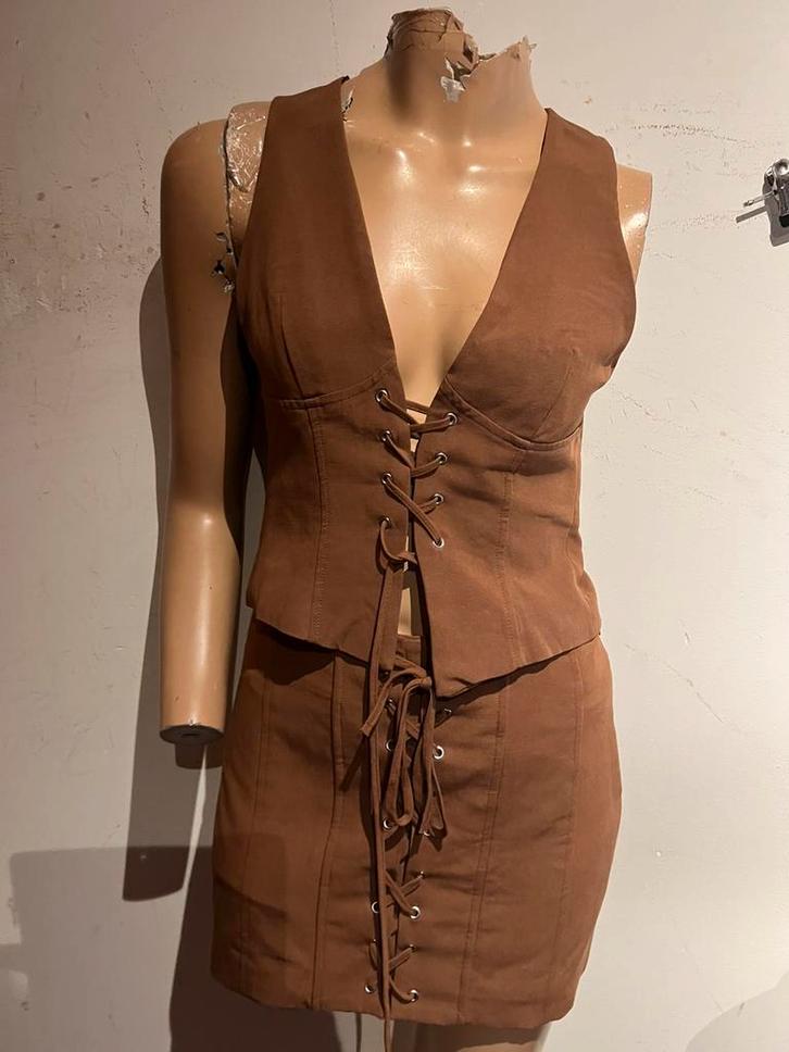 ZARA setje maat xs zgan, Kleding | Dames, Jurken, Zo goed als nieuw, Maat 34 (XS) of kleiner, Bruin, Boven de knie, Ophalen of Verzenden