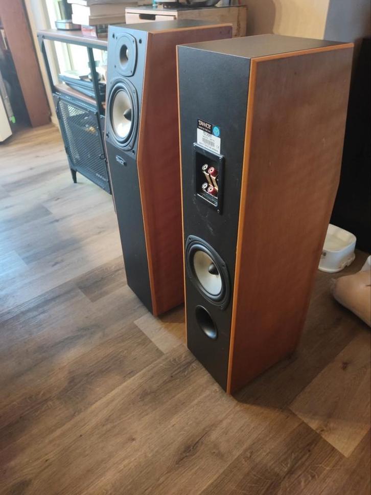 Uitmuntende Tannoy P30 vloerstaanders, Audio, Tv en Foto, Luidsprekers, Zo goed als nieuw, Front, Rear of Stereo speakers, 60 tot 120 watt