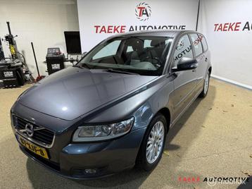 Volvo V50 2.0 Business Edition Clima/Cruise/Leder/Trekhaak beschikbaar voor biedingen