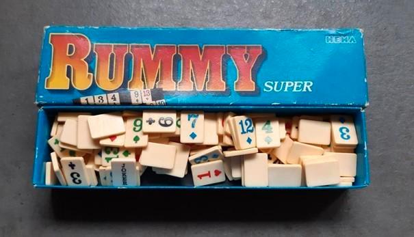 Rummy Super van HEMA, reisspel, Rummikub, Hobby en Vrije tijd, Gezelschapsspellen | Overige, Gebruikt, Een of twee spelers, Drie of vier spelers