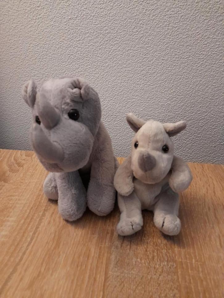 2 Neushoorn Knuffels - Ravensden & WWF, Kinderen en Baby's, Speelgoed | Knuffels en Pluche, Gebruikt, Overige typen, Verzenden