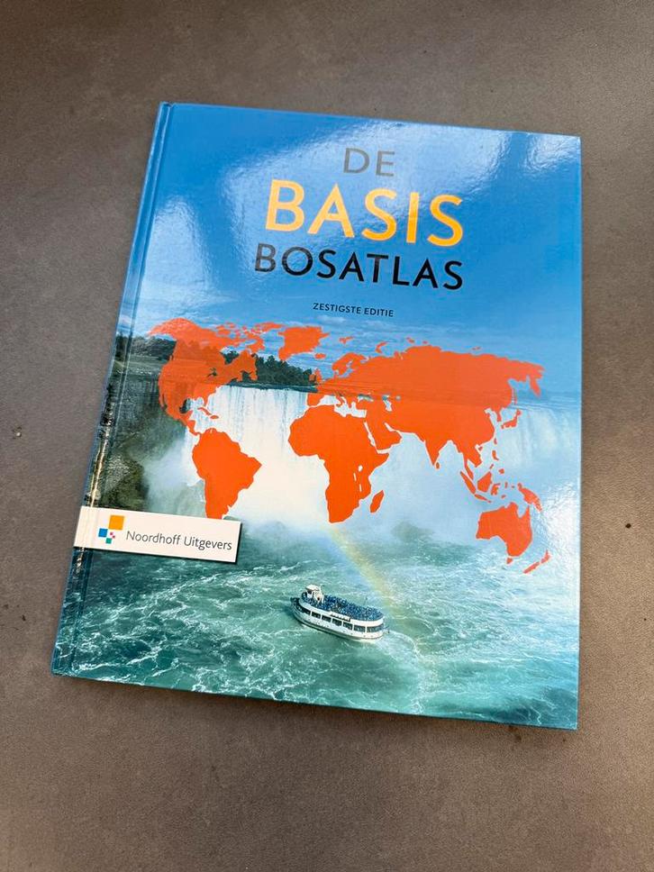 De Basis Bosatlas 60-ste Editie, Boeken, Atlassen en Landkaarten, Zo goed als nieuw, Bosatlas, Wereld, 2000 tot heden, Ophalen of Verzenden