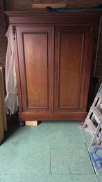 Oude kast, Ophalen