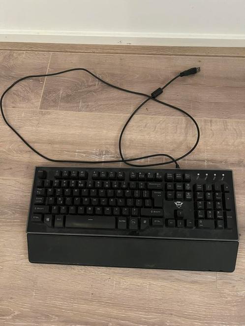 Trust GXT Gaming Toetsenbord | RGB Verlichting, Computers en Software, Toetsenborden, Gebruikt, Qwerty, Bedraad, Gaming toetsenbord