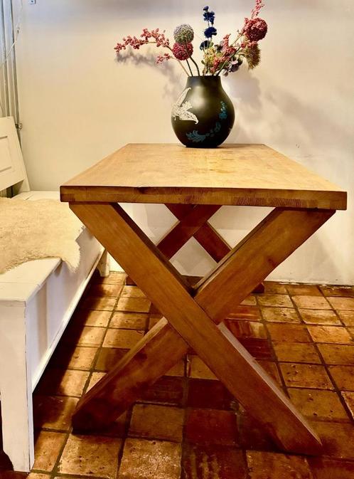 Robuuste eiken kruispoot tafel (140X70), Huis en Inrichting, Tafels | Eettafels, Gebruikt, 50 tot 100 cm, 100 tot 150 cm, Vier personen