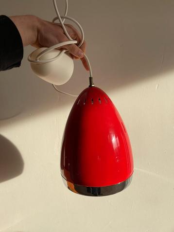 Space Age vintage lamp rood met Chrome rand 