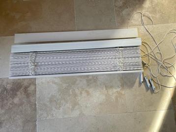 Luxaflex - wit brede houten lamellen B: 88,5 x H: 171,5 beschikbaar voor biedingen