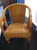 Rotan stoel voor kind, Kinderen en Baby's, Kinderkamer | Tafels en Stoelen, Ophalen, Zo goed als nieuw, Stoel(en)