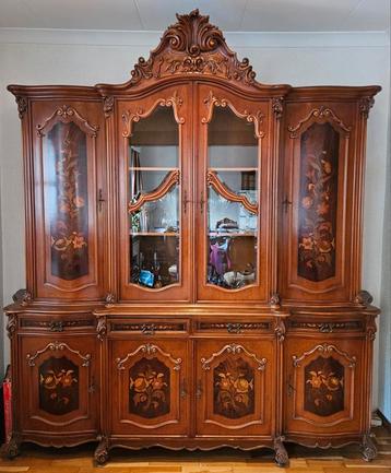 Prachtige barok vitrine wandkast! beschikbaar voor biedingen